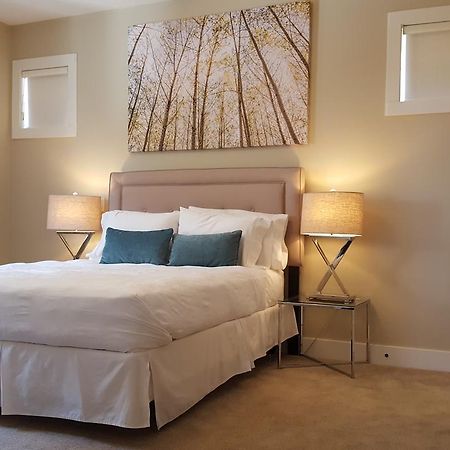 Teehouse Bed & Breakfast West Kelowna Bagian luar foto